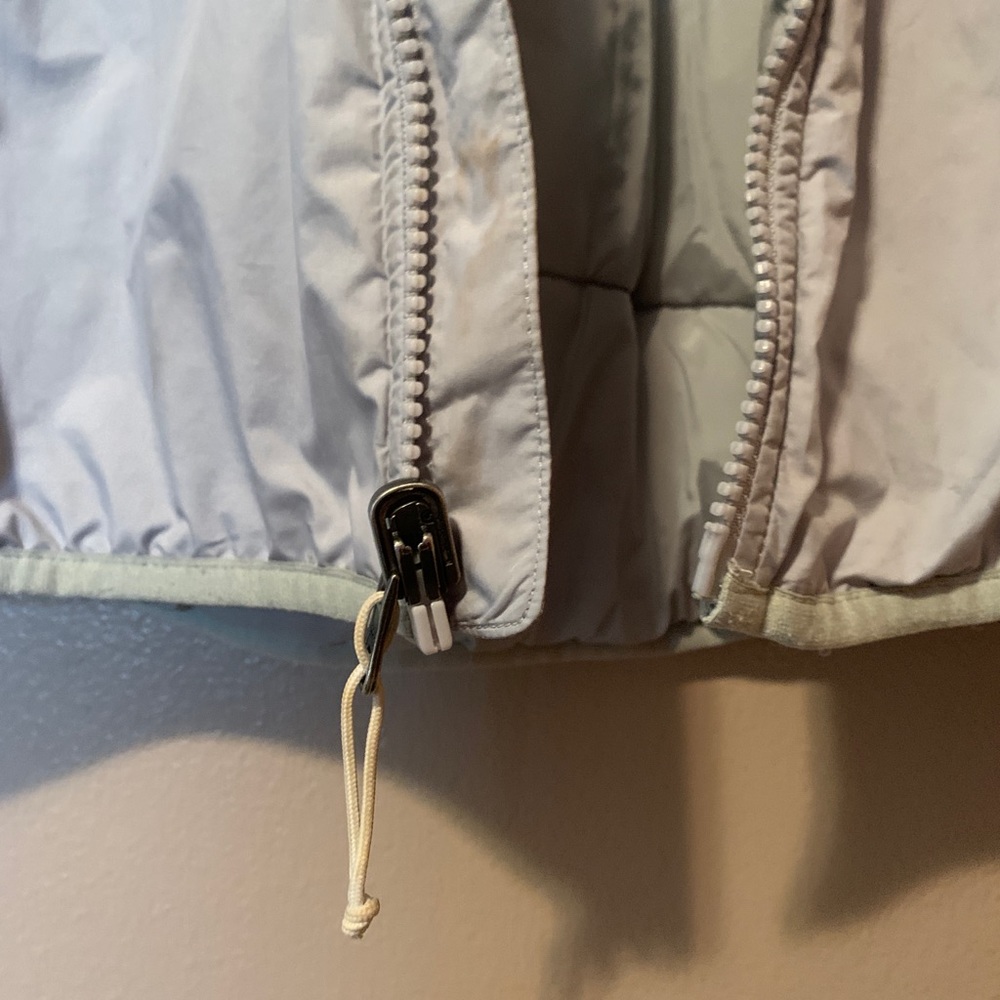 The North Face Puffer - Picture 3 of 7